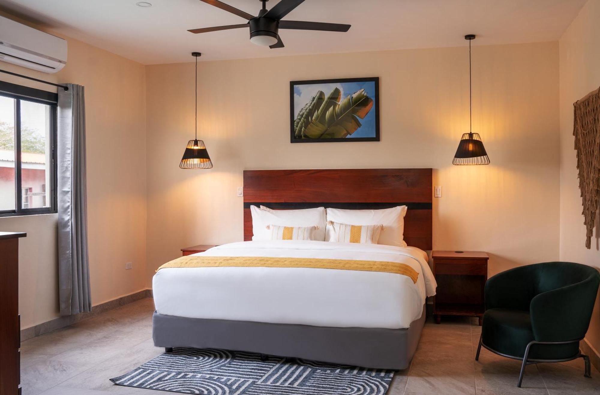 The West House Boutique Hotel Сан Игнасио Екстериор снимка